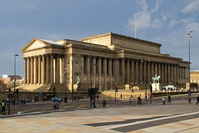 History Guided Tour of Liverpool and the Beatles - St. Georges Hall and the Cultural Street