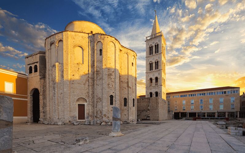 History Walking Tour in Old Center Zadar with Licenced Guide - Key Points
