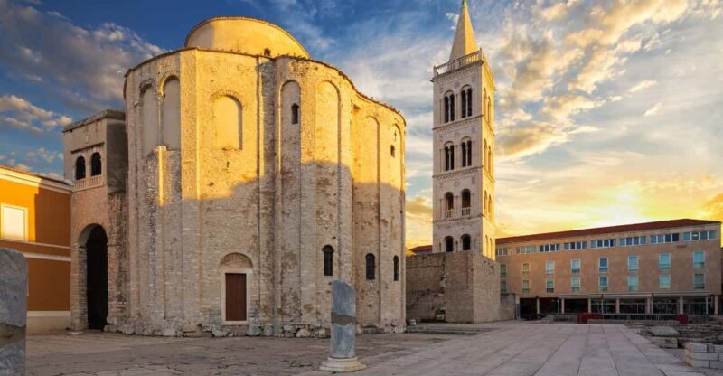 History Walking Tour in Old Center Zadar with Licenced Guide - Practical Details and What to Expect
