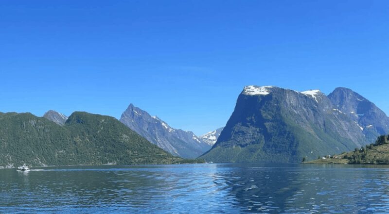 Hjørundfjord Fjord Cruise Afternoon Rountrip from Ålesund - Practical Information and Tips