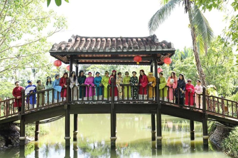 Ho Chi Minh City: Ao Dai Museum Tour with Ao Dai Try On - Key Points