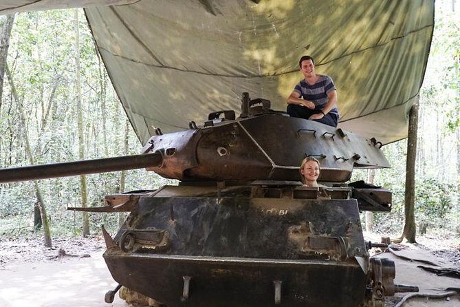 Ho Chi Minh City & Cu Chi Tunnels Small Group Tour - Exploring Ho Chi Minh City: A Bustling Urban Tapestry