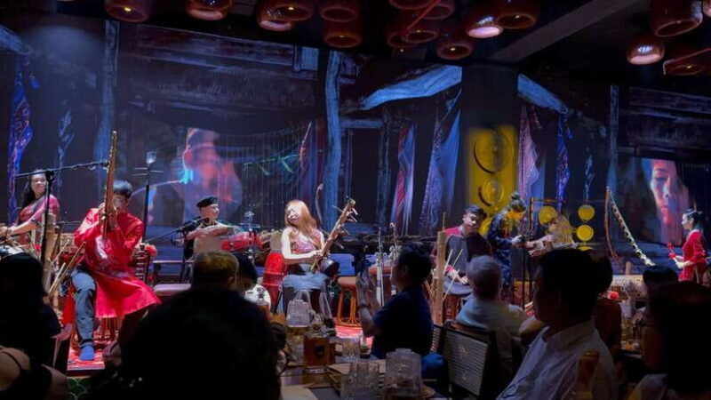 Ho Chi Minh City Sightseeing Tour With Live Music Chao Show - Who Will Enjoy This Tour?