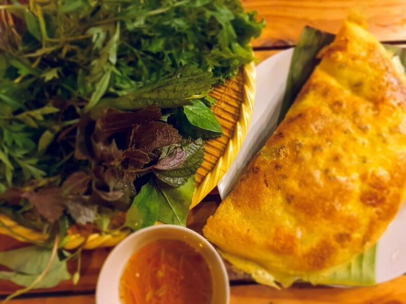 Ho Chi Minh City: Street Food and Sightseeing by Motorbike - Ho Chi Minh City: Street Food and Sightseeing by Motorbike