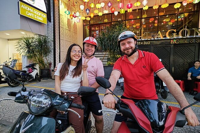 Ho Chi Minh City Street Food Tour With Students - Discovering Ho Chi Minh City Through Its Street Food and Back Alleys