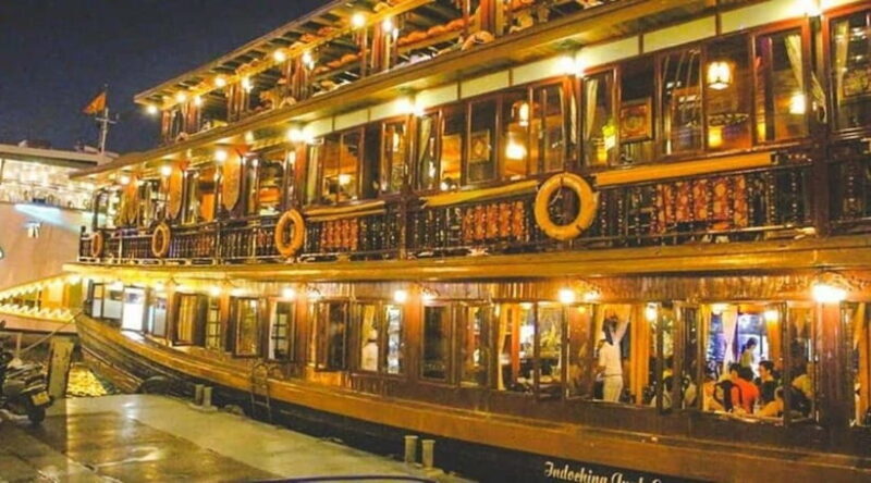 Ho Chi Minh: Enjoyable Dinner on Cruise with Live Music - Who Should Consider This Tour?