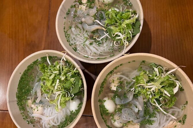 Ho Chi Minh Private Street Food Tour With Female Students Guide - Experience Ho Chi Minh’s Flavors with a Private Street Food Tour