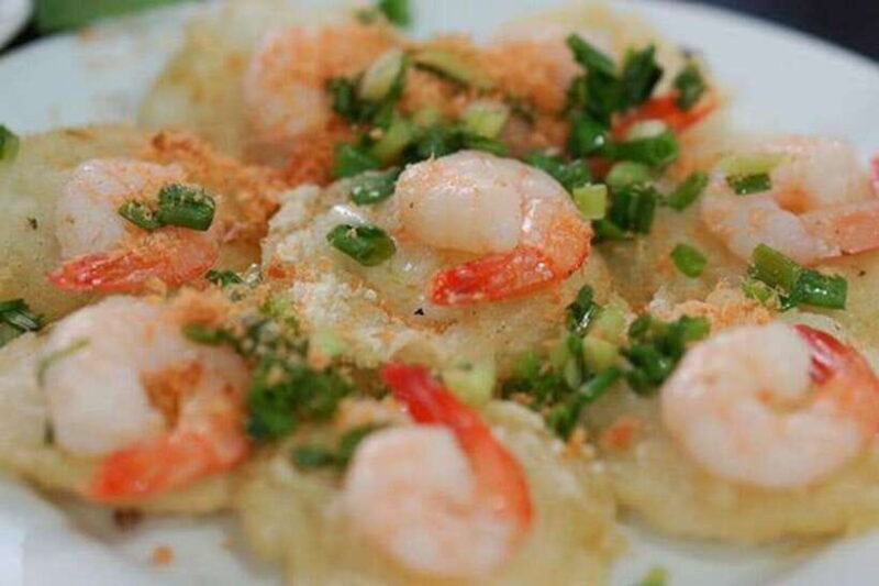 Ho Chi Minh: Tasty Vegan Food and local Beer by Motorbike - The Sum Up