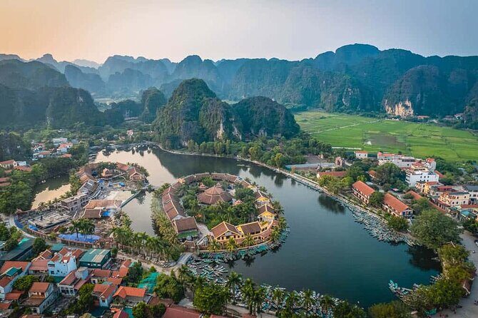 Hoa Lu Tam Coc Full-Day Tour from Hanoi with Limousine Transfer - Who Should Consider This Tour?