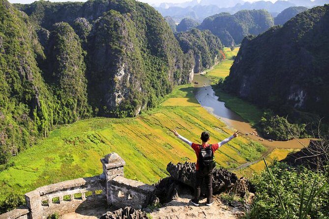 Hoa Lu Tam Coc Full Day Tour: Small Group Tour & Buffet Lunch - Exploring the Itinerary in Detail