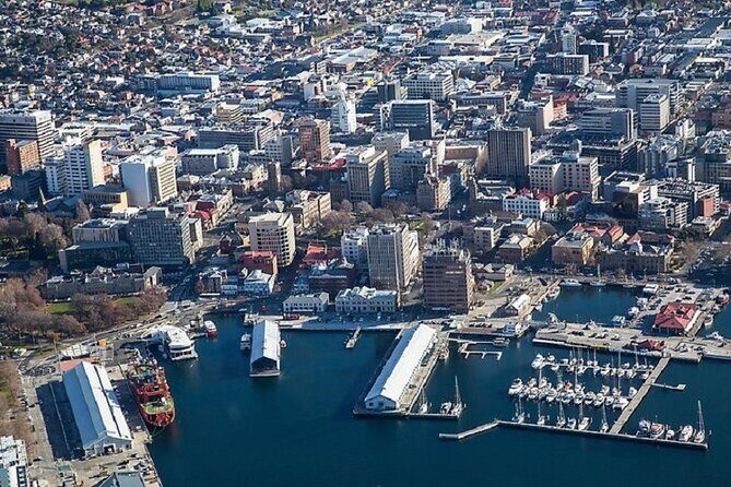 Hobart 1-Hour Learn to Fly Experience - A Closer Look at the Hobart 1-Hour Learn to Fly Experience