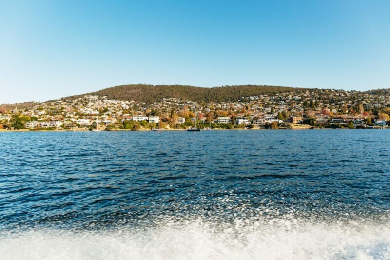 Hobart: 2.5-hour Iron Pot Lighthouse Cruise - The Sum Up