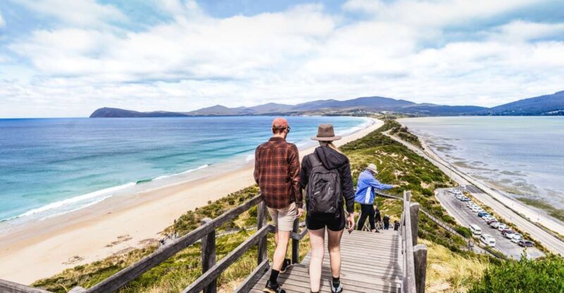 Hobart: Bruny Island Tour with Hotel Lunch & Lighthouse Tour - An In-Depth Look at the Bruny Island Experience
