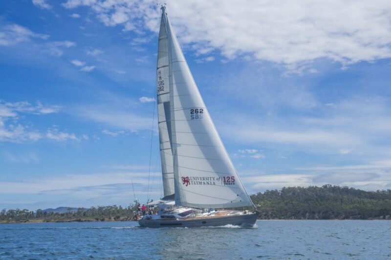Hobart: Luxury Yacht Scenic Sailing Tour with Snacks - Setting the Scene: The Experience Overview
