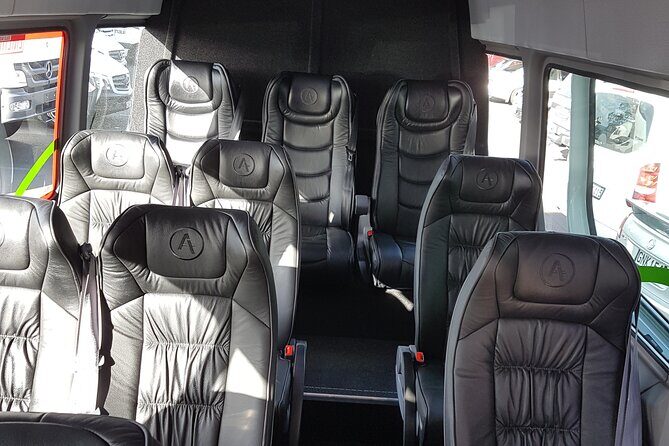 Hobbiton Afternoon Tour in Luxury Minibus from Auckland - Exploring Hobbiton in Style and Comfort