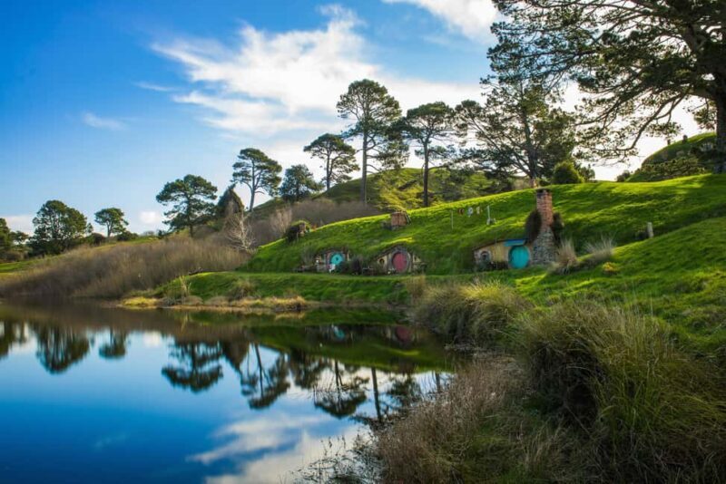 Hobbiton Movie Set & Te Puia Geothermal Valley Private Tour - Practical Details and Value