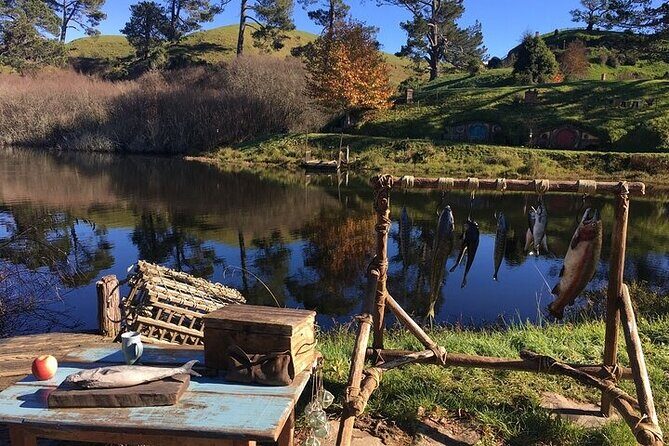 Hobbiton Movie Set & Waitomo Glow Worm Caves Private Tour - Authentic Experiences and Authentic Guides