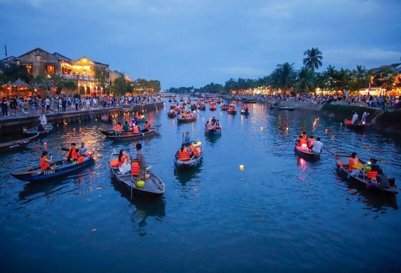 Hoi An: Boat Ride on Hoai River & Release the Flower Lantern - FAQ