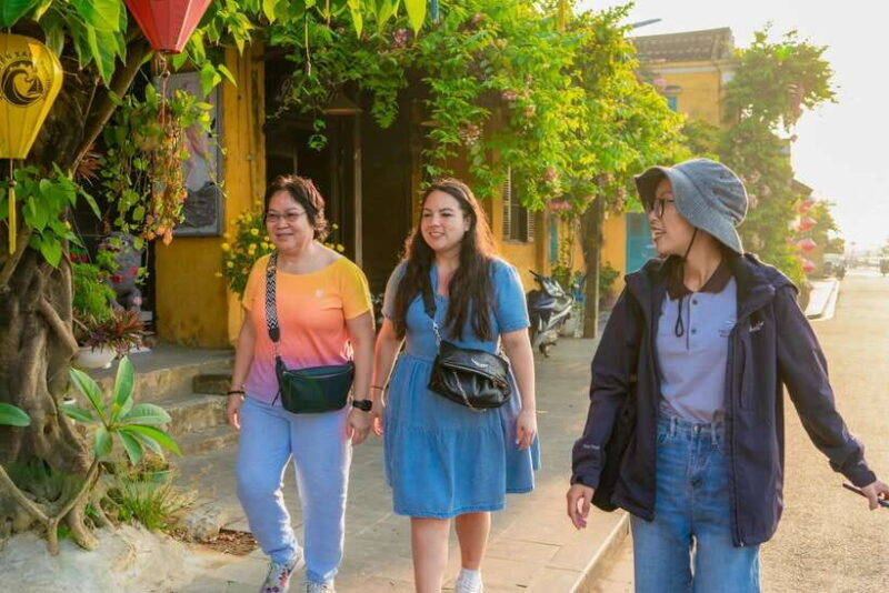 Hoi An: Guided Tour of Town and Fish Market with Breakfast - An Authentic Glimpse of Hoi An’s Fish Market and Ancient Town