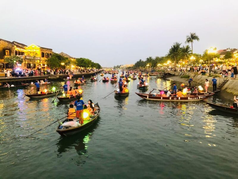 Hoi An: Hoai River Boat Trip by Night and Floating Lantern - FAQ