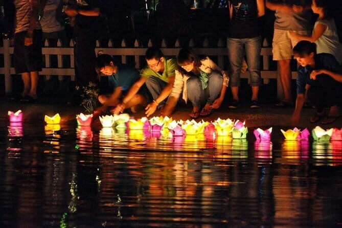 Hoi An Lantern Photoshoot: Boat Ride, Lantern Shop & Release - Who Should Book This Tour?