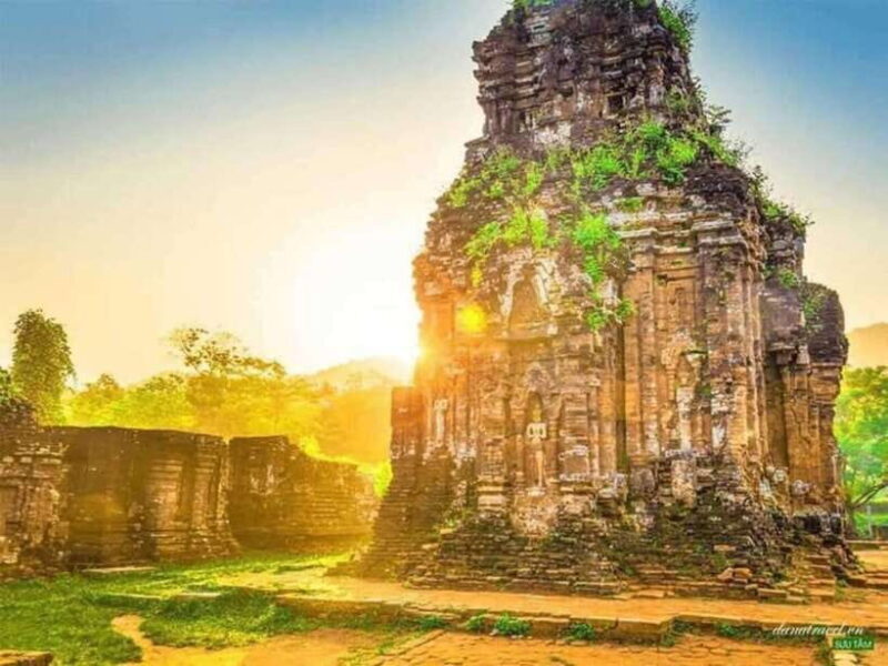 Hoi An: My Son Holly Land & Cruise Luxury Group Morning Tour - Exploring My Son Sanctuary: History and Traditional Performances