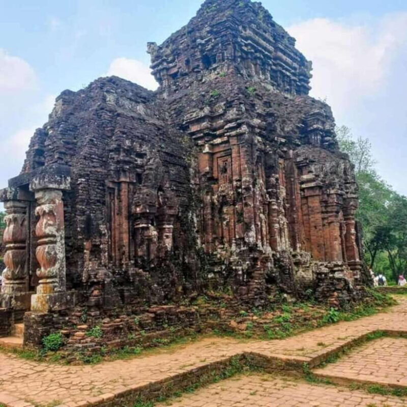 Hoi An: My Son Holly Land & Cruise Luxury Group Morning Tour - Lunch with a Local Touch