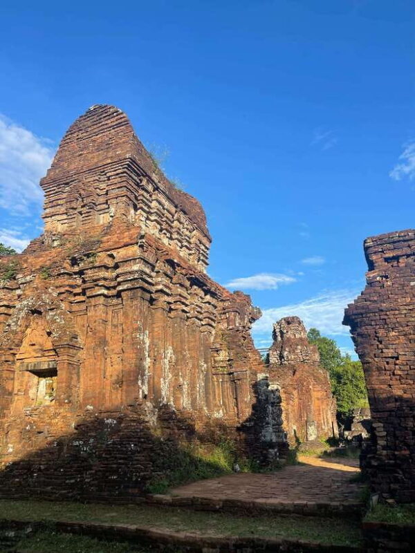 Hoi An: My Son Ruins: Guide-Bus-Boat-Cultural Show-Lunch - FAQs
