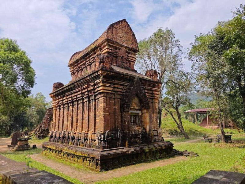 Hoi An: My Son Sanctuary with River Boat Trip - Key Points