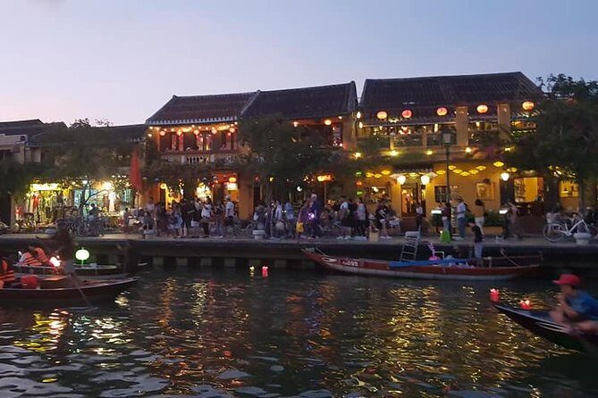 Hoi An Nightlife Tour with Hoi An Ancient Walking Tour, Boat Ride, Night Market - FAQ