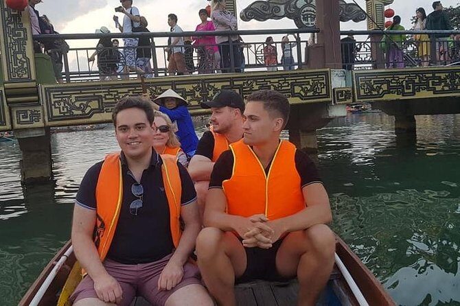 Hoi An Nightlife with Walking Tour, Night Market, Lantern Area, Sampan Boat ride - Frequently Asked Questions