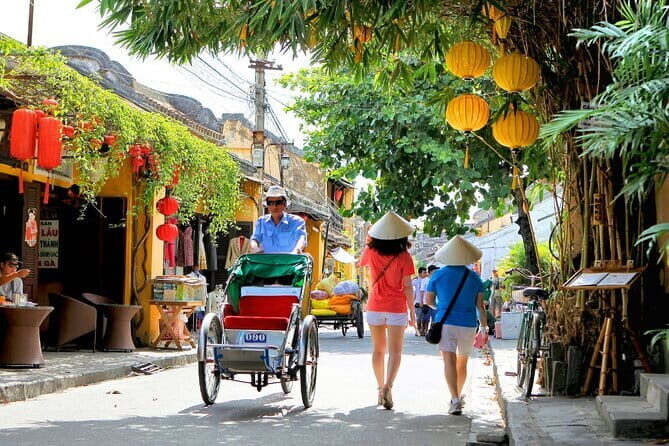 Hoi An old Town Walking Tour included Temple and Boat Tour - The Sum Up