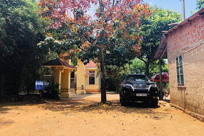 Hoi An : Private Car Via Fabulous Stops To Hue (1 way) - An In-Depth Look at the Scenic Route from Hoi An to Hue