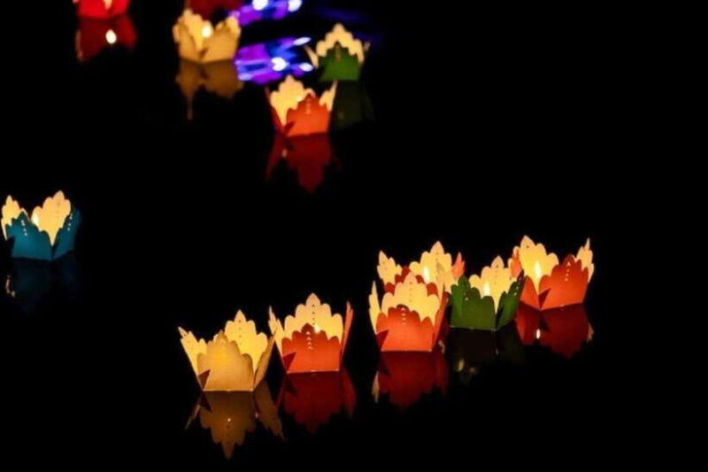 Hoi An: Private night boat Trip & release lantern on river - FAQs