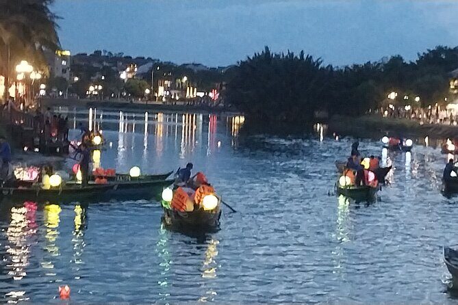 Hoi An Private Walking Tour , Night Market and Sampan Boat Ride - Key Points