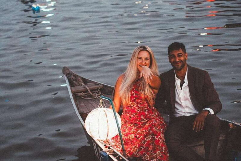 Hoi An: Sunset Boat Proposal & Couple Photoshoot Tour - What Past Travelers Say