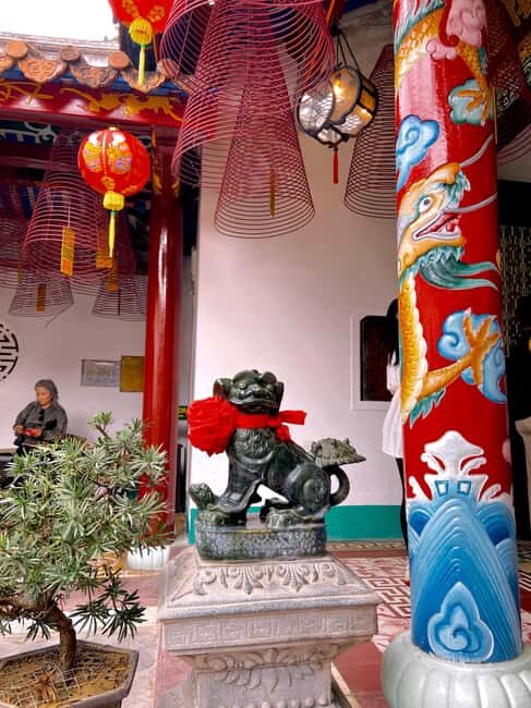 Hoi An Sunset Walking Tour with Boat Ride & Rooftop Dinner - Key Points