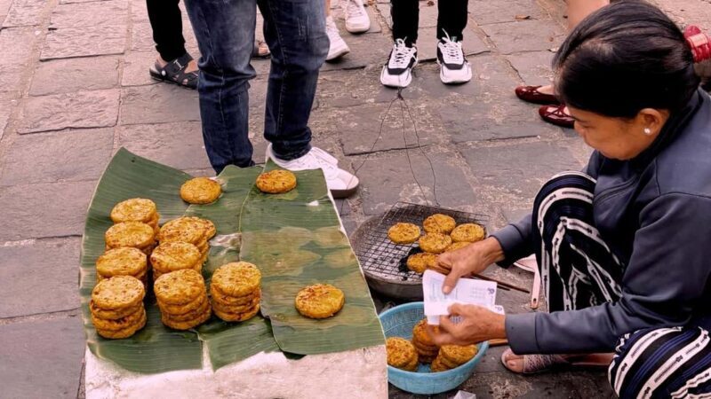 Hoi An Sunset Walking Tour with Boat Ride & Rooftop Dinner - Who Would Enjoy This Tour?