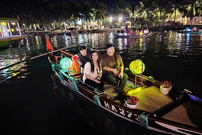 Hoi An Walking Tour, Sampan Boat Trip , Foodie Tour by Night - An Authentic Flavor of Hoi An: Walking, Food, and River Adventure