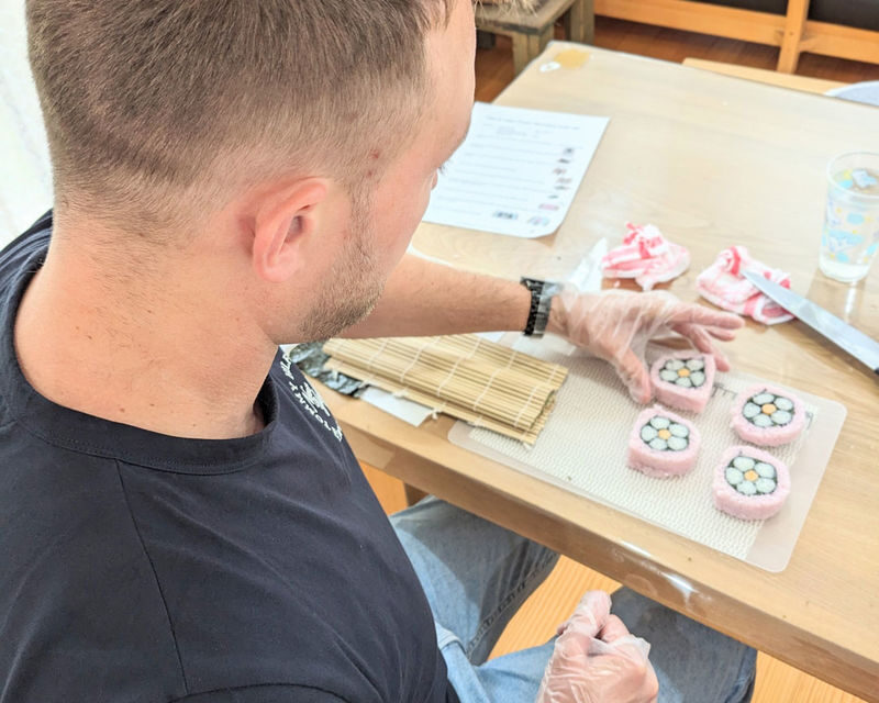 Hokkaido Cooking: Sapporo Sushi Rolls - Getting to Ishiyama Higashi from central Sapporo