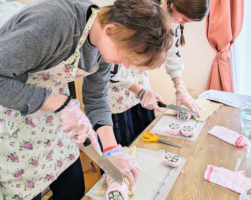 Hokkaido Cooking: Sapporo Sushi Rolls - Who will get the most from this class
