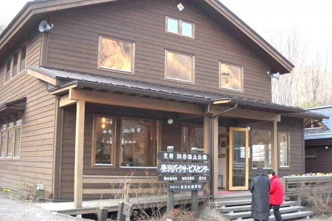 Hokkaido Day Tour from Sapporo: with Bear Park Option - Key Points