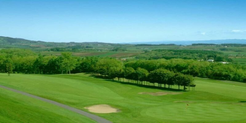 [Hokkaido Golf] Shinchitose C.C 18H (Transfer Optional) - An Accessible Starting Point with Scenic Surroundings
