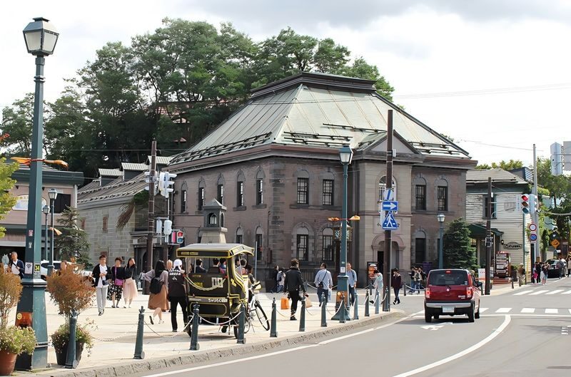 Hokkaido, Japan: Sapporo, Cape Kamui, Otaru, and Shiroi Koibito Park One-Day Tour - What the price covers, and what it does not
