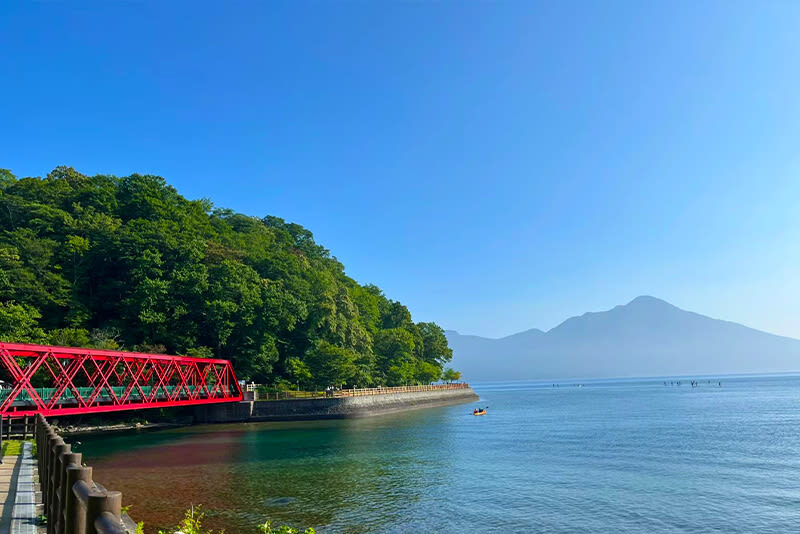 Hokkaido Lake Toya Fireworks Festival, Lake Shikotsu & Bear Ranch & Observation Deck Day Tour (boat cruise optional) - Lake Hill Farm: a quick taste of Hokkaido countryside
