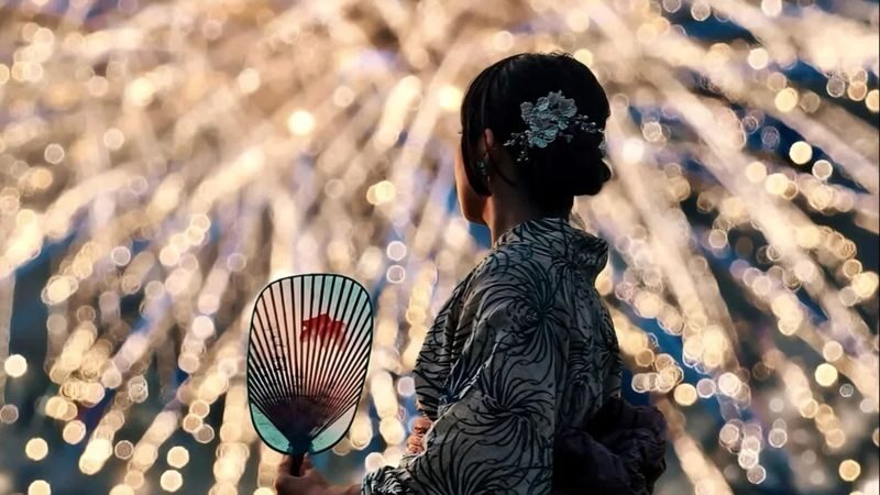 Hokkaido | Lake Toya Fireworks Festival & Showa-shinzan & Lake Hill Farm Day Trip | Departing from Sapporo - At a glance