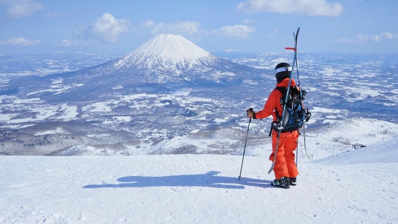 Hokkaido Niseko Chinese and English Private Snowboard/Ski Instructor and Photography Services - Should you book this Niseko lesson?