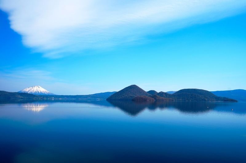 Hokkaido | Noboribetsu, Lake Toya, Niseko Day Trip: Mount Yotei (Little Fuji) & Takahashi Farm & Lake Toya & Noboribetsu Hell Valley & Bear Park & Kyogoku Spring Water Park & Winter Lake Shikotsu Ice Festival Day Trip | Departing from Sapporo - What the seasonal options really change