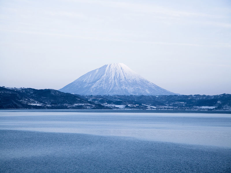 Hokkaido Private Customized Charter (Sapporo/Otaru/Noboribetsu/Biei/Furano/New Chitose/Niseko, etc. + Chinese/Japanese Driver + Toyota Alphard/Hiace Models + Green Plate Commercial Vehicle) - The Main Advantage: Your Day Does Not Depend on a Bus