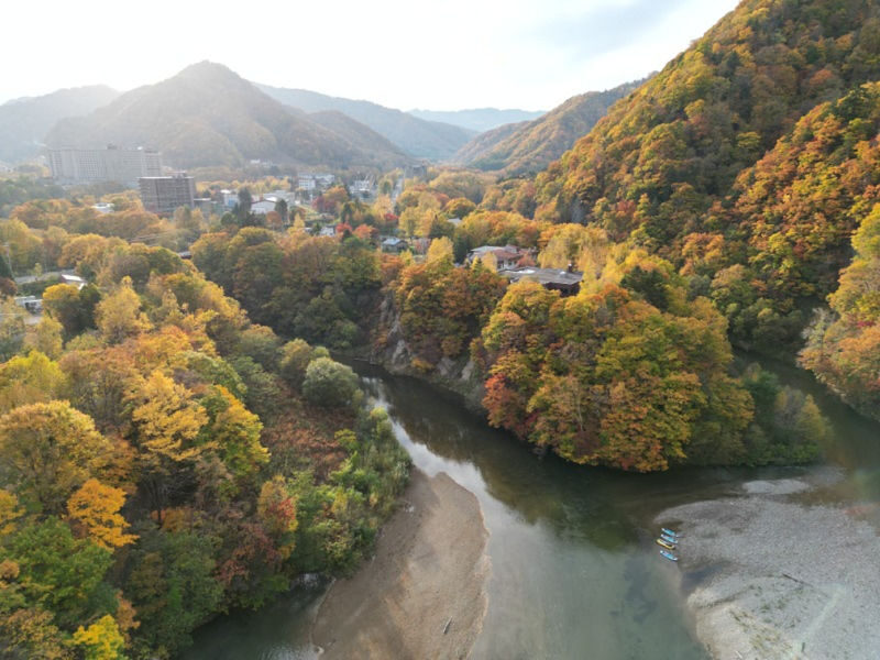 Hokkaido, Sapporo, Jozankei: Gently cruising while enjoying the scenery ~Relaxing Canoe Tour~ (with bonfire & roasted marshmallows) - A slow paddle into Jozankei’s gorge